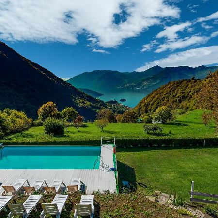 Villa Beautiful Chalet With Swimming Pool In Lombardy à Marone Extérieur photo