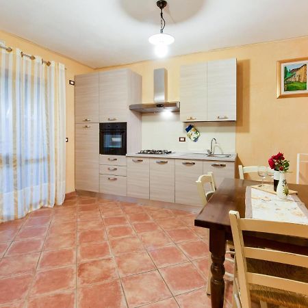 Villa Beautiful Chalet With Swimming Pool In Lombardy à Marone Extérieur photo